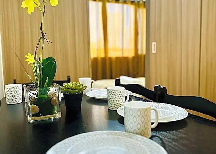 Shore 2 - Close To Moa And Ikea W/free Wifi! Hotel Manille