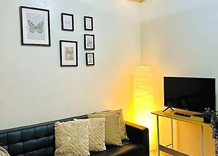 Shore 2 - Close To Moa And Ikea W/free Wifi! Hotel Manille